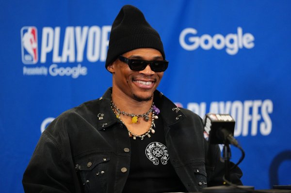 Team Reporter: Westbrook sẽ xe
